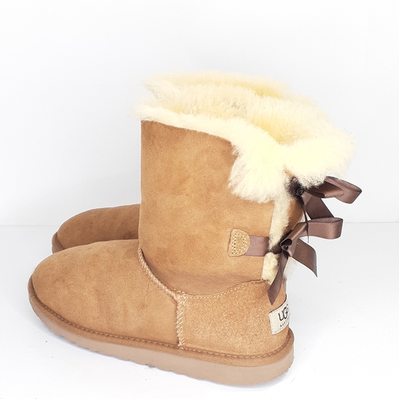 cream uggs with bows